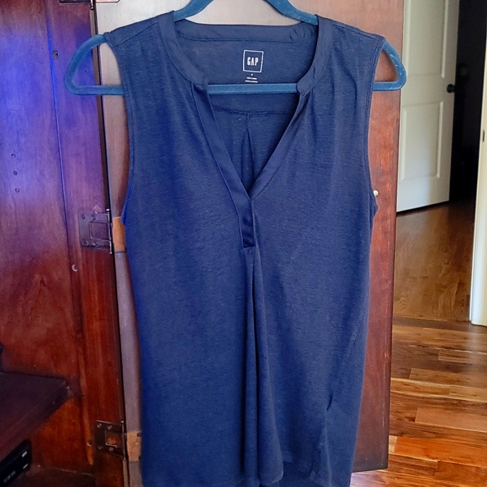 Gap Tank Top